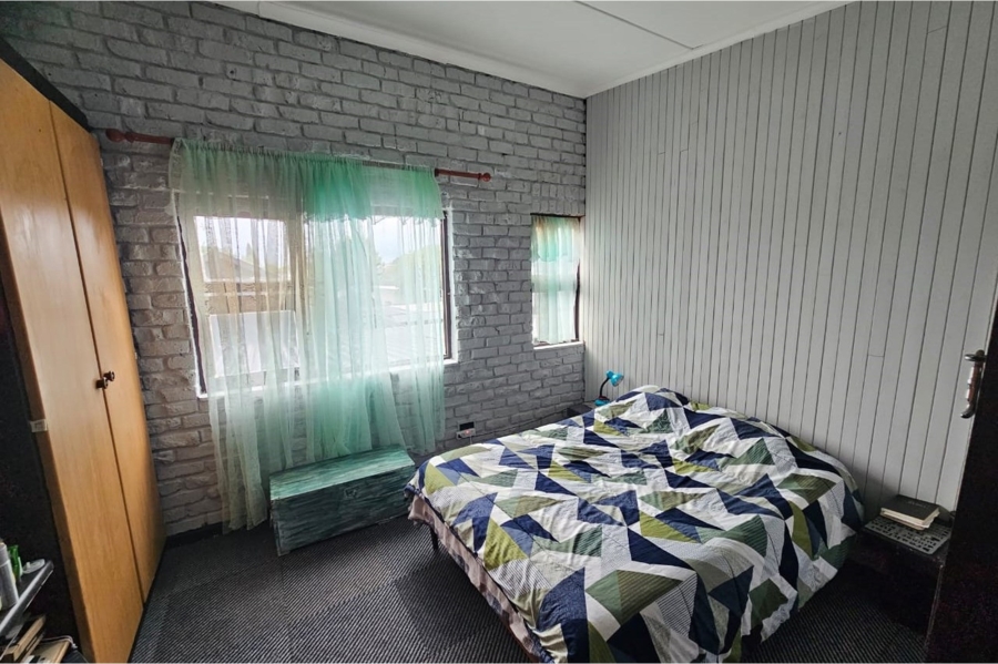 5 Bedroom Property for Sale in Stilbaai Wes Western Cape